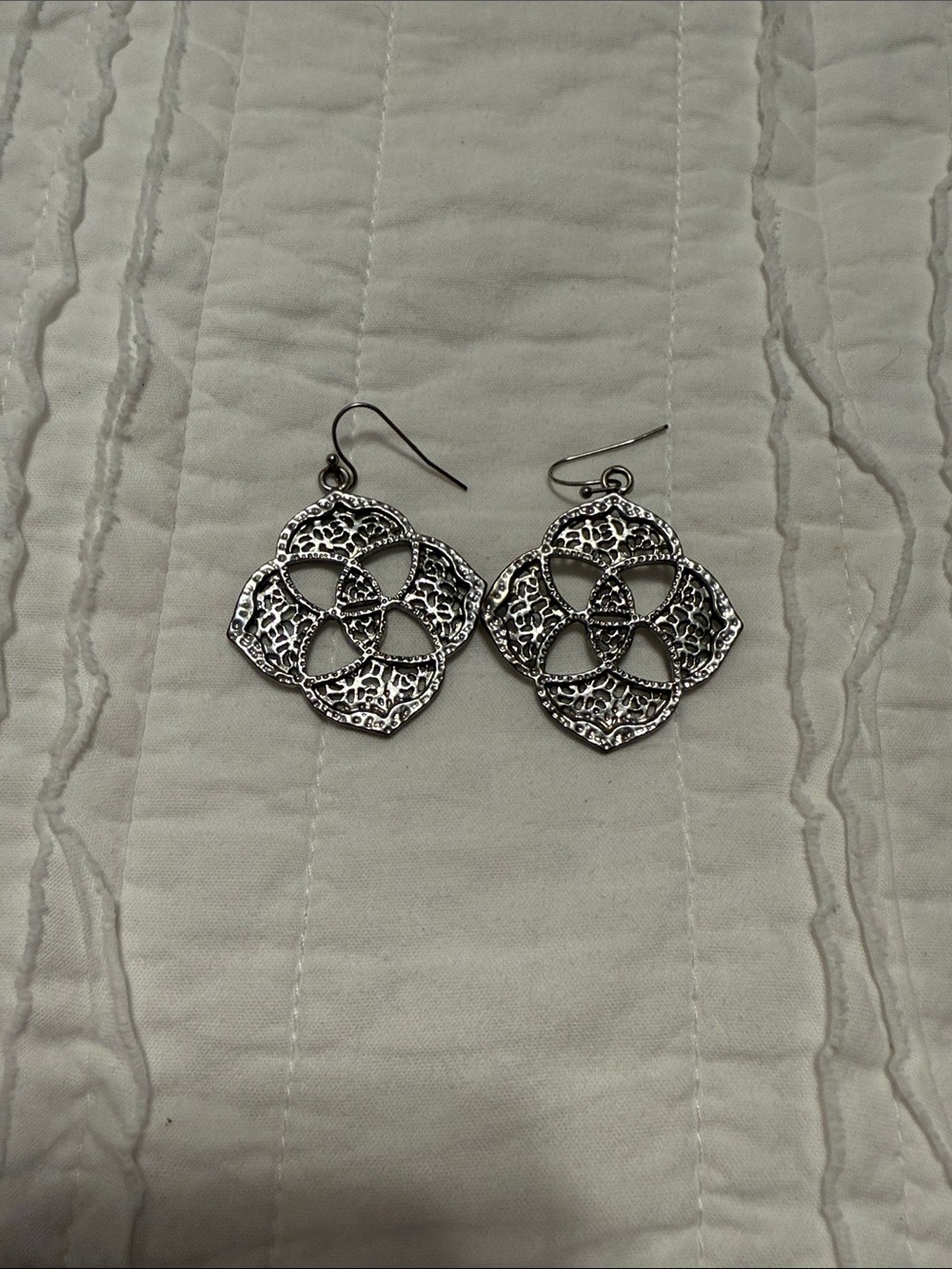 Kendra Scott Intricate Silver Floral Filigree Drop Earrings - Women's Jewelry
